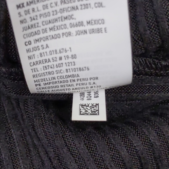 🎄 3/$35 2x👯‍♀️Host Pick⚡️American Eagle Oversized V Neck Tee - Picture 7 of 16